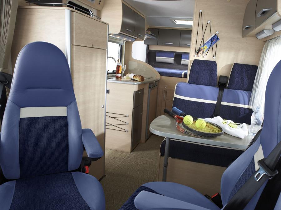 Интерьер Hymer Exsis-I 2007 года  (фото 7 из 14)